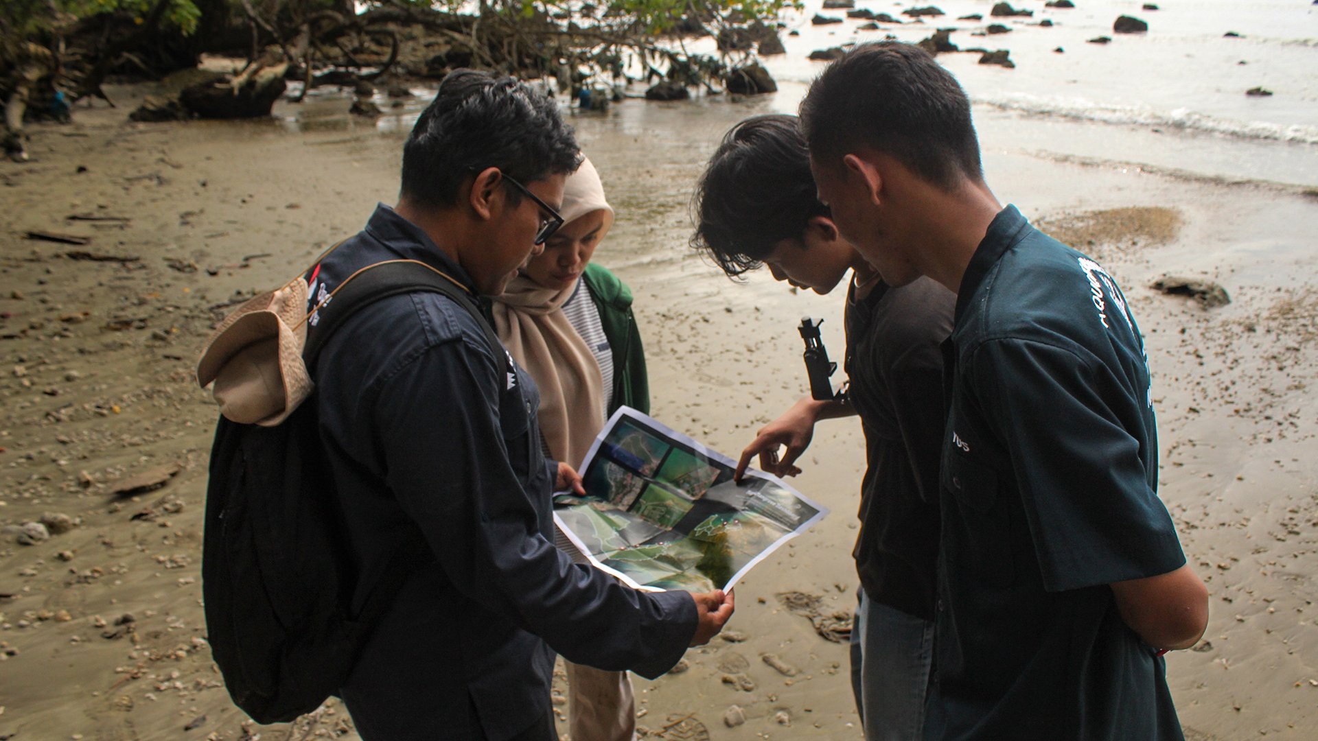Field mapping activity with KEHATI, SALAKA, university students, and local community representatives (July 2025) | Photo: Tony Liong / Open Mapping Hub - Asia Pacific