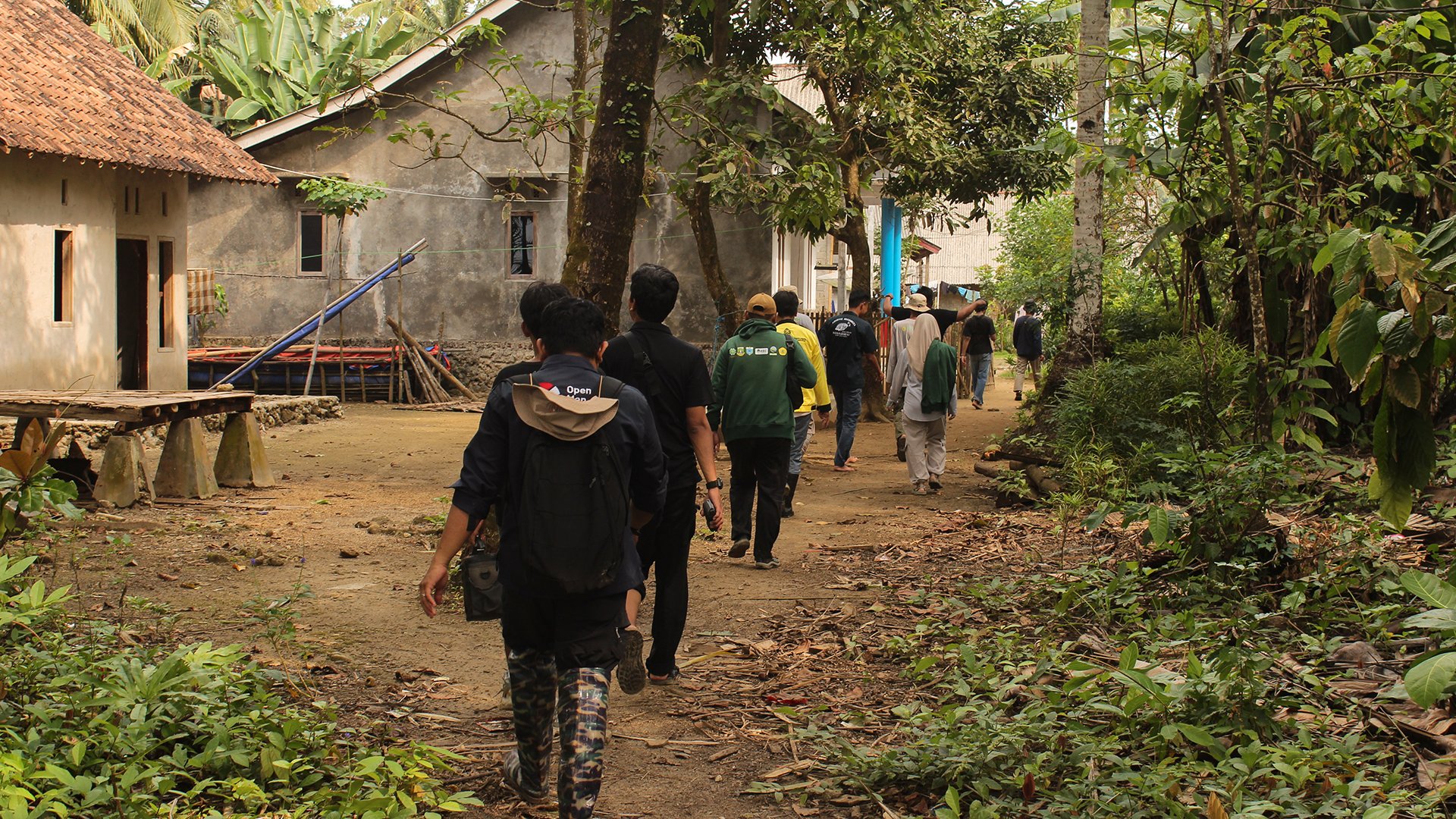 Field mapping activity with KEHATI, SALAKA, university students, and local community representatives (July 2025) | Photo: Tony Liong / Open Mapping Hub - Asia Pacific