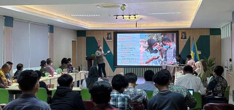 Map4Mangrove presentation at the Blue Carbon Program Stakeholder Workshop | Photo: Tony Liong / Open Mapping Hub - Asia Pacific