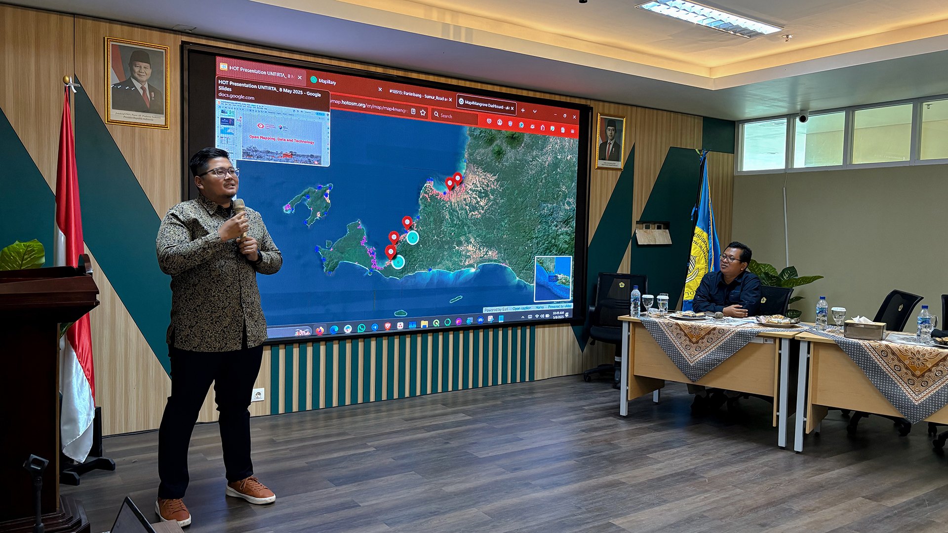 The AP Hub team presented the Map4Mangrove project at the Blue Carbon Program Workshop – a dissemination event organized by KEHATI and the Faculty of Agriculture at UNTIRTA. | Photo: Tony Liong / Open Mapping Hub - Asia Pacific