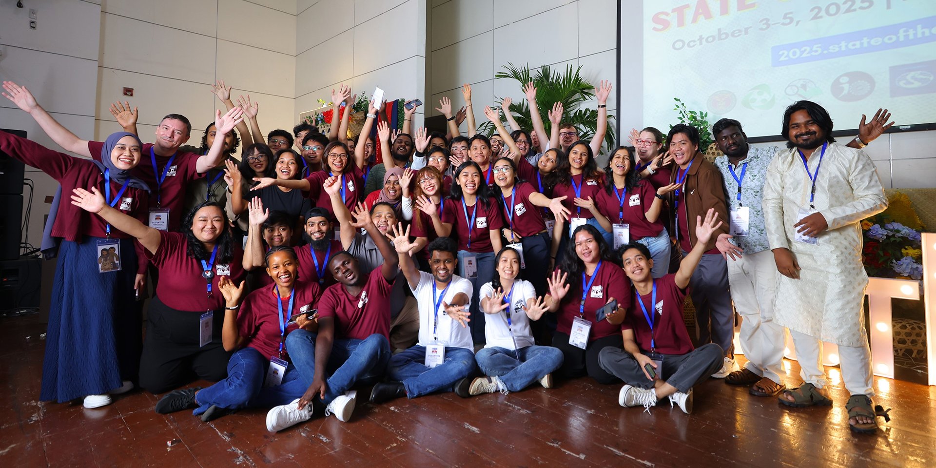 Gurus with AP Hub and HOT team at State of the Map 2025 in Manila, Philippines | Photo: Joshua Baranda / State of the Map documentation team